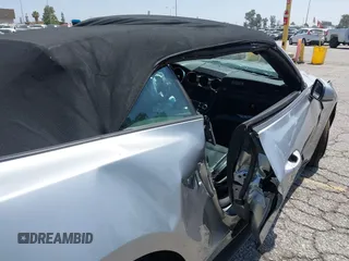2021 Ford Mustang EcoBoost z VIN 1FATP8UH2M5120162, wystawiony jako IAAI lot #42561125 z przebiegiem 55 360 mil mil oraz . Historia ofert i sprzedaży dostępna na DreamBid. Obrazek 19.