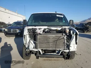 2024 GMC Savana Cargo Van with VIN 1GTW7AFP4R1100447, listed as a Copart auction lot 42630055 with 19,129 mi miles and Salvage Title. Bid and sale history available at carsss.com. Image 5.