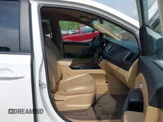 2016 Kia Sedona LX with VIN KNDMB5C11G6204116, listed as a IAAI auction lot 42153230 with 194,553 mi miles. Bid and sale history available at carsss.com. Image 5.
