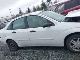 2004 Ford Focus ZTS with VIN 1FAFP38Z34W137002, listed as a IAAI auction lot 41867443 with 185,862 mi miles and . Bid and sale history available at carsss.com. Image 13.
