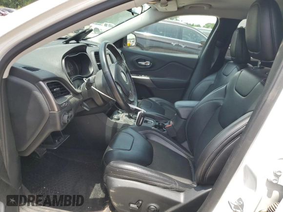 2019 Jeep Cherokee Latitude Plus z VIN 1C4PJMLBXKD191003, wystawiony jako Copart lot #58204625 z przebiegiem 57 866 mil mil oraz Szkoda całkowita • Salvage title. Historia ofert i sprzedaży dostępna na DreamBid. Obrazek 7.