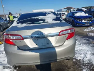 2014 Toyota Camry SE with VIN 4T1BK1FK6EU026342, listed as a IAAI auction lot 41246628 with 142,586 mi miles. Bid and sale history available at carsss.com. Image 16.