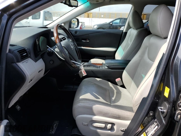 2010 Lexus RX 450h z VIN JTJBC1BA1A2022331, wystawiony jako Copart lot #53989405 z przebiegiem 90 228 mil mil oraz Szkoda całkowita • Salvage title. Historia ofert i sprzedaży dostępna na DreamBid. Obrazek 7.