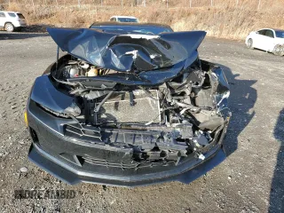 2022 Chevrolet Camaro LT1 with VIN 1G1FE1R76N0122718, listed as a Copart auction lot 83224504 with 43,056 mi miles and Salvage Title. Bid and sale history available at carsss.com. Image 5.
