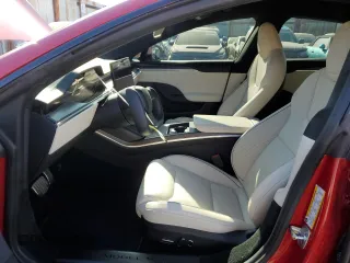 2021 Tesla Model S Plaid с VIN 5YJSA1E69MF446924, выставлен на аукционе Copart как лот 87644725 с пробегом 2 530 миль миль и Списание • Salvage title. История ставок и продаж доступна на DreamBid. Изображение 7.
