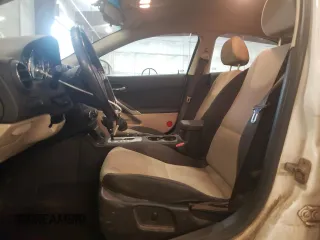 2009 Pontiac G6 1SB z VIN 1G2ZJ57B194236045, wystawiony jako Copart lot #55808865 z przebiegiem 140 780 mil mil oraz Szkody całkowita. Historia ofert i sprzedaży dostępna na DreamBid. Obrazek 7.