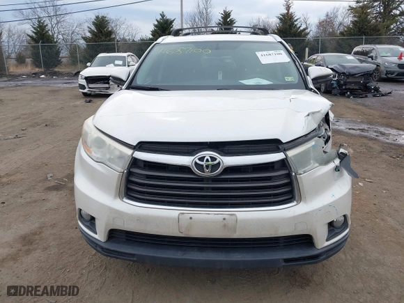 2014 Toyota Highlander XLE with VIN 5TDKKRFH0ES012481, listed as a IAAI auction lot 41687100 with 158,538 mi miles. Bid and sale history available at carsss.com. Image 12.