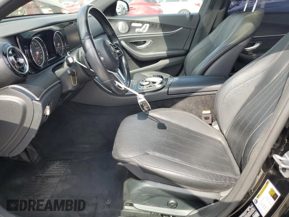 2019 Mercedes-Benz E 300 with VIN WDDZF4JB9KA517202, listed as a Copart auction lot 54513665 with 88,919 mi miles and Salvage title. Bid and sale history available at DreamBid. Image 7.