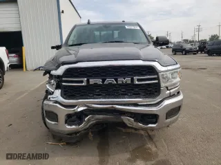 2019 Ram 2500 Tradesman with VIN 3C6UR5HL2KG651560, listed as a Copart auction lot 70237924 with 67,505 mi miles and Salvage Title. Bid and sale history available at carsss.com. Image 5.