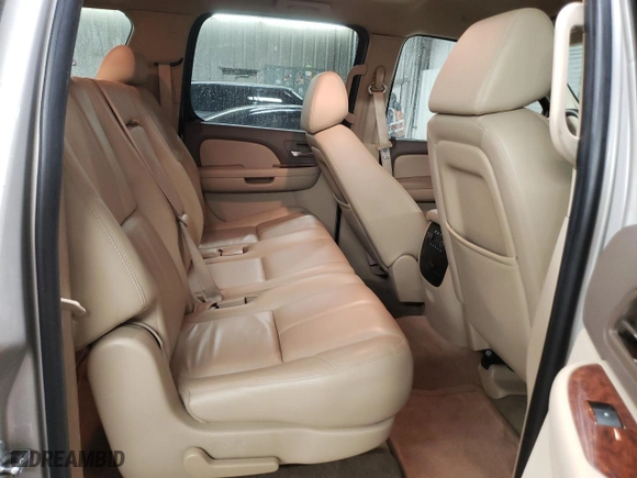2009 Chevrolet Suburban LT w/2LT with VIN 1GNFK26369R242759, listed as a Copart auction lot 43250795 with 136,638 mi miles and Salvage Title. Bid and sale history available at carsss.com. Image 10.