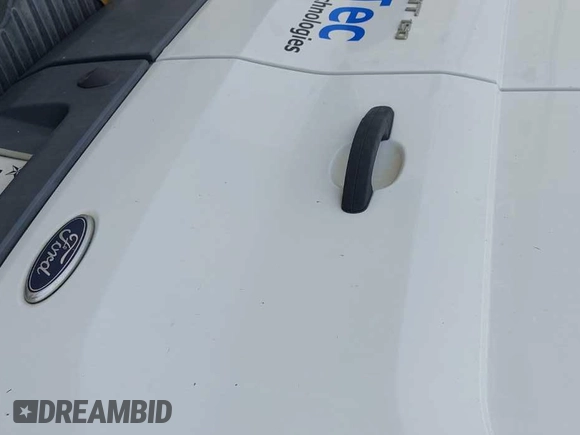 2017 Ford Transit с VIN 1FTYE1YM6HKA73827, выставлен на аукционе IAAI как лот 42838292 с пробегом 246 480 миль миль и . История ставок и продаж доступна на DreamBid. Изображение 13.