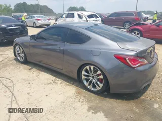 2015 Hyundai Genesis Coupe Ultimate with VIN KMHHU6KJ0FU129983, listed as a IAAI auction lot 42420357 with 104,870 mi miles and . Bid and sale history available at DreamBid. Image 3.