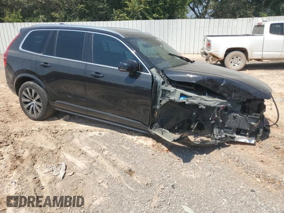 2023 Volvo XC90 Core with VIN YV4L12PV7P1927358, listed as a Copart auction lot 68731304 with 15,821 mi miles and Salvage Title. Bid and sale history available at carsss.com. Image 4.