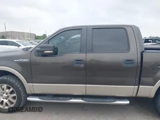 2008 Ford F-150 XLT z VIN 1FTPW12V98FA17013, wystawiony jako IAAI lot #42297759 z przebiegiem 149 487 mil mil oraz . Historia ofert i sprzedaży dostępna na DreamBid. Obrazek 14.
