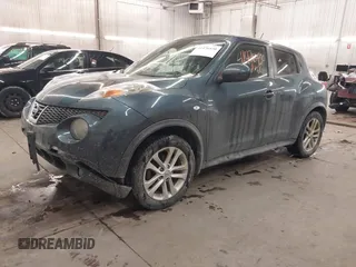 2011 Nissan Juke SL with VIN JN8AF5MV7BT026204, listed as a IAAI auction lot 41476430 with 104,354 mi miles. Bid and sale history available at carsss.com. Image 18.