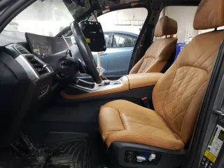 2024 BMW X7 xDrive40i with VIN 5UX23EM08R9U17736, listed as a Copart auction lot 46253975 with 29,668 mi miles and Salvage Title. Bid and sale history available at carsss.com. Image 7.