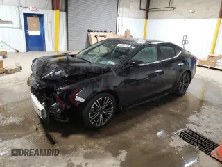 2017 Nissan Maxima Platinum with VIN 1N4AA6AP9HC420548, listed as a Copart auction lot 53697515 with 32,098 mi miles and Salvage Title. Bid and sale history available at carsss.com. Image 1.