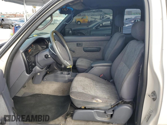 1999 Toyota Tacoma PreRunner with VIN 4TASM92NXXZ476400, listed as a Copart auction lot 81001204 with 280,797 mi miles and Salvage title. Bid and sale history available at DreamBid. Image 7.