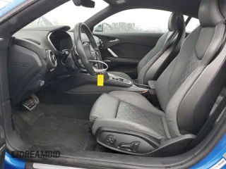 2017 Audi TTS z VIN TRUC1AFV6H1016086, wystawiony jako Copart lot #50649944 z przebiegiem 35 209 mil mil oraz . Historia ofert i sprzedaży dostępna na DreamBid. Obrazek 7.