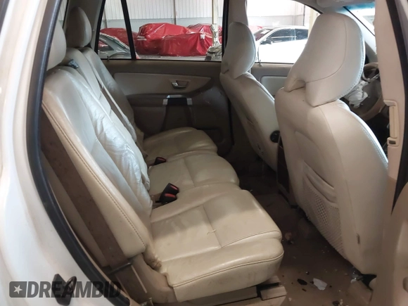 2007 Volvo XC90 I6 with VIN YV4CM982771367703, listed as a IAAI auction lot 41286837 with 189,530 mi miles and . Bid and sale history available at DreamBid. Image 8.