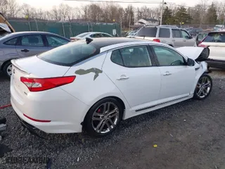 2013 Kia Optima SX w/Limited Pkg with VIN 5XXGR4A66DG249020, listed as a IAAI auction lot 41771425 with 44,000 mi miles. Bid and sale history available at carsss.com. Image 4.