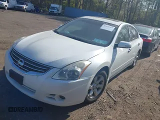 2010 Nissan Altima 3.5 SR with VIN 1N4BL2AP7AN462833, listed as a IAAI auction lot 42125463 with 142,180 mi miles. Bid and sale history available at carsss.com. Image 2.