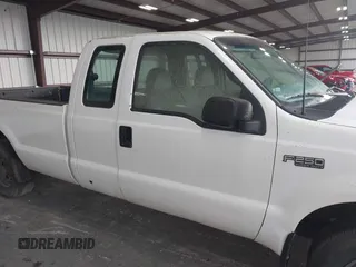 1999 Ford F-250 XL with VIN 1FTNX20L0XEC02440, listed as a IAAI auction lot 42739788 with 247,489 mi miles and . Bid and sale history available at DreamBid. Image 14.