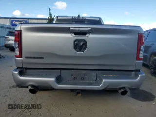 2021 Ram 1500 Big Horn z VIN 1C6RREBT3MN811115, wystawiony jako Copart lot #85312554 z przebiegiem 70 823 mil mil oraz Szkoda całkowita • Salvage title. Historia ofert i sprzedaży dostępna na DreamBid. Obrazek 6.