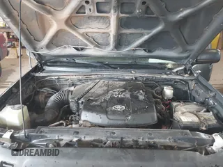 2009 Toyota Tacoma with VIN 5TEMU52N99Z668548, listed as a IAAI auction lot 41507218 with 153,565 mi miles and . Bid and sale history available at DreamBid. Image 10.