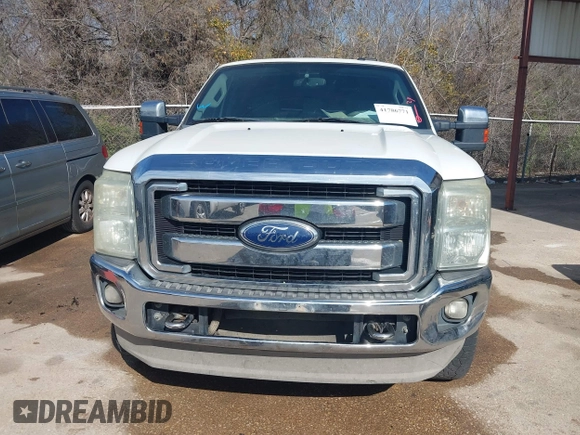 2012 Ford F-250 XL z VIN 1FT7X2B65CEA15950, wystawiony jako IAAI lot #41786771 z przebiegiem 306 477 mil mil oraz . Historia ofert i sprzedaży dostępna na DreamBid. Obrazek 12.