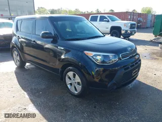 2015 Kia Soul with VIN KNDJN2A23F7760635, listed as a IAAI auction lot 41852314 with 91,052 mi miles. Bid and sale history available at carsss.com. Image 1.