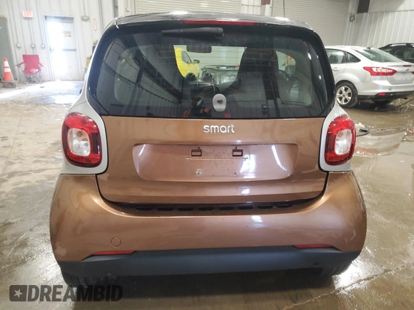 2016 Smart fortwo Passion with VIN WMEFJ5DA1GK076351, listed as a Copart auction lot 48935285 with 45,277 mi miles and Non Repairable. Bid and sale history available at DreamBid. Image 6.