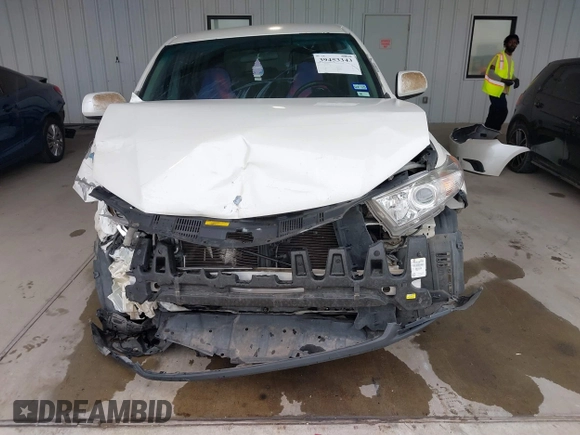 2013 Toyota Highlander with VIN 5TDZA3EH1DS037033, listed as a IAAI auction lot 39453343 with 163,149 mi miles and . Bid and sale history available at DreamBid. Image 6.