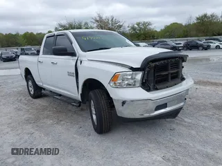 2018 Ram 1500 SLT z VIN 1C6RR6GG7JS303941, wystawiony jako IAAI lot #41942236 z przebiegiem 142 098 mil mil oraz . Historia ofert i sprzedaży dostępna na DreamBid. Obrazek 1.