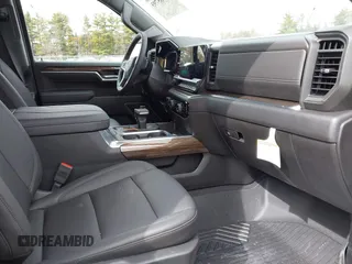 2025 Chevrolet Silverado 1500 with VIN 2GCUKEED9S1109083, listed as a IAAI auction lot 41785793 with 1,546 mi miles and . Bid and sale history available at DreamBid. Image 5.