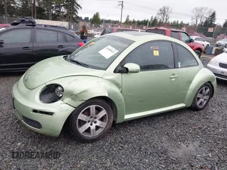 2006 Volkswagen New Beetle Coupe with VIN 3VWRW31C06M402944, listed as a IAAI auction lot 41858922 with 97,518 mi miles. Bid and sale history available at carsss.com. Image 14.