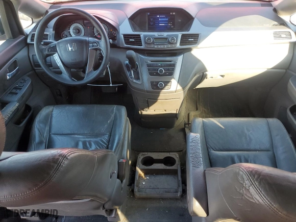 2015 Honda Odyssey LX with VIN 5FNRL5H23FB055585, listed as a Copart auction lot 84622384 with 239,344 mi miles and Clean Title. Bid and sale history available at carsss.com. Image 8.