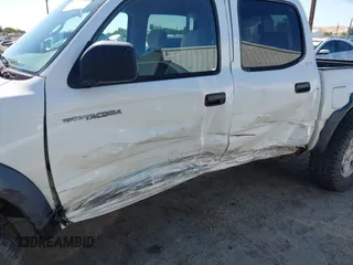 2001 Toyota Tacoma PreRunner z VIN 5TEGN92N91Z852586, wystawiony jako IAAI lot #42299321 z przebiegiem 233 111 mil mil oraz . Historia ofert i sprzedaży dostępna na DreamBid. Obrazek 6.