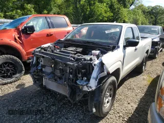 2023 Nissan Frontier S z VIN 1N6ED1CL7PN659984, wystawiony jako Copart lot #53847755 z przebiegiem 36 040 mil mil oraz Czysty tytuł • Clean title. Historia ofert i sprzedaży dostępna na DreamBid. Obrazek 1.