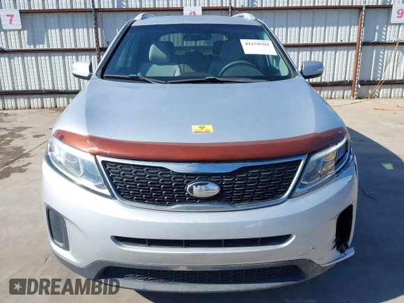 2015 Kia Sorento LX with VIN 5XYKT4A77FG548874, listed as a IAAI auction lot 41650301 with 111,113 mi miles. Bid and sale history available at carsss.com. Image 19.