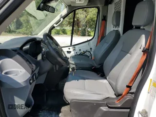 2016 Ford Transit z VIN 1FTYE2CM9GKA15884, wystawiony jako Copart lot #67927714 z przebiegiem 104 913 mil mil oraz Szkoda całkowita • Salvage title. Historia ofert i sprzedaży dostępna na DreamBid. Obrazek 7.