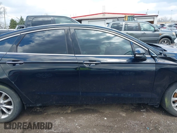 2017 Ford Fusion SE with VIN 3FA6P0HD5HR246038, listed as a IAAI auction lot 41985150 with 144,499 mi miles. Bid and sale history available at carsss.com. Image 13.
