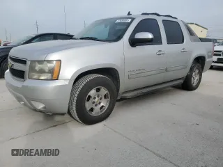 2011 Chevrolet Avalanche LS with VIN 3GNMCEE06BG126464, listed as a Copart auction lot 47686965 with 193,520 mi miles and Clean title. Bid and sale history available at DreamBid. Image 1.