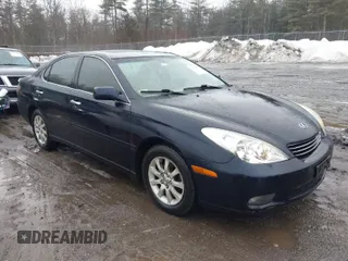 2004 Lexus ES 330 with VIN JTHBA30G845013882, listed as a IAAI auction lot 41717993 with 181,476 mi miles. Bid and sale history available at carsss.com. Image 1.