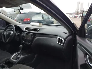 2016 Nissan Rogue SV with VIN KNMAT2MV9GP629576, listed as a IAAI auction lot 41780290 with 129,089 mi miles. Bid and sale history available at carsss.com. Image 5.