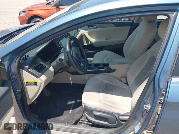 2016 Hyundai Sonata SE z VIN 5NPE24AF2GH426568, wystawiony jako IAAI lot #42415770 z przebiegiem 112 727 mil mil oraz . Historia ofert i sprzedaży dostępna na DreamBid. Obrazek 5.