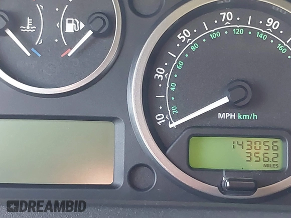 2006 Land Rover LR3 HSE with VIN SALAG25496A351587, listed as a IAAI auction lot 41237490 with 143,056 mi miles. Bid and sale history available at carsss.com. Image 7.