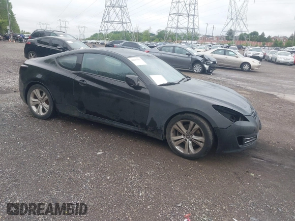 2010 Hyundai Genesis Coupe z VIN KMHHT6KD7AU028056, wystawiony jako IAAI lot #42237317 z przebiegiem 186 617 mil mil oraz . Historia ofert i sprzedaży dostępna na DreamBid. Obrazek 1.