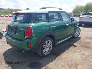 2024 MINI Countryman Cooper S z VIN WMZ83BR07R3S15220, wystawiony jako IAAI lot #42169179 z przebiegiem 18 900 mil mil oraz . Historia ofert i sprzedaży dostępna na DreamBid. Obrazek 4.