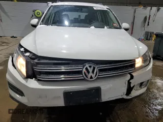 2015 Volkswagen Tiguan S with VIN WVGBV7AX9FW578498, listed as a Copart auction lot 44725305 with 160,501 mi miles and Salvage Title. Bid and sale history available at DreamBid. Image 5.